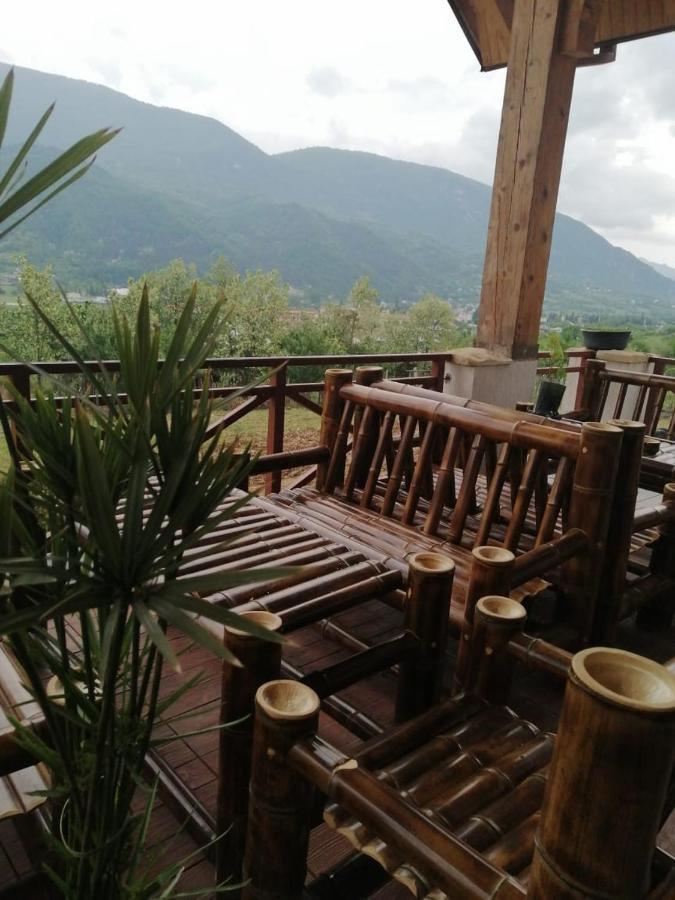 Belvedere Otel Ambrolauri Dış mekan fotoğraf