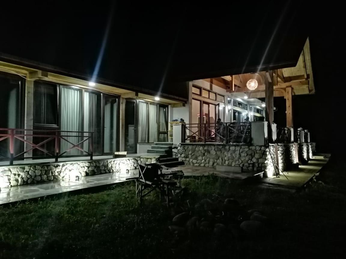 Belvedere Otel Ambrolauri Dış mekan fotoğraf