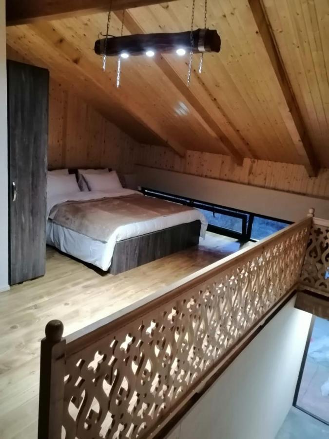 Belvedere Otel Ambrolauri Dış mekan fotoğraf
