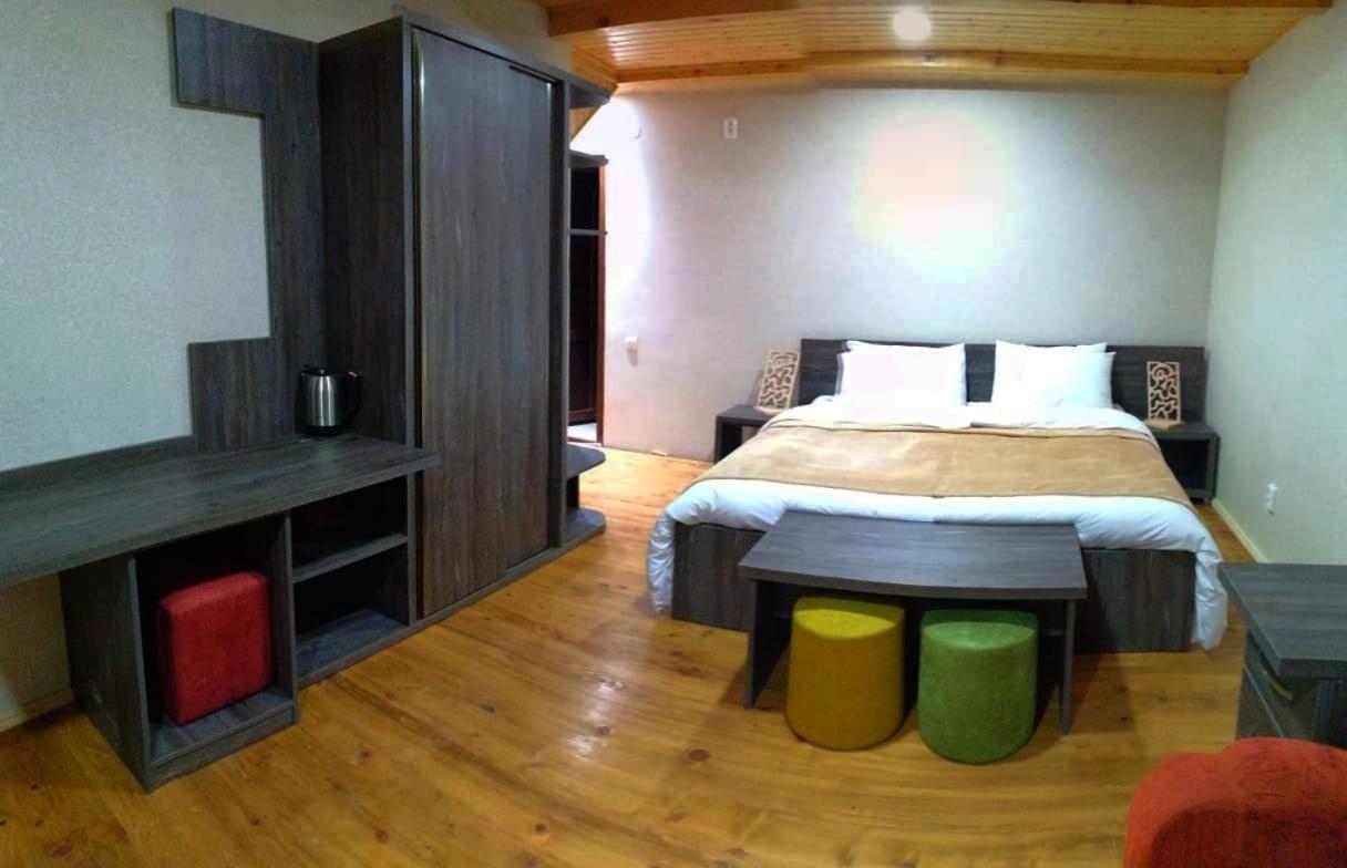 Belvedere Otel Ambrolauri Dış mekan fotoğraf