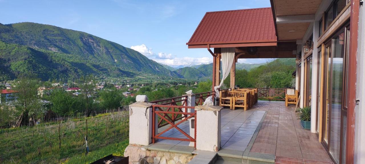Belvedere Otel Ambrolauri Dış mekan fotoğraf