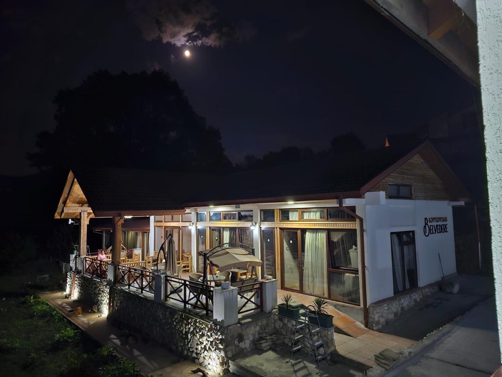 Belvedere Otel Ambrolauri Dış mekan fotoğraf